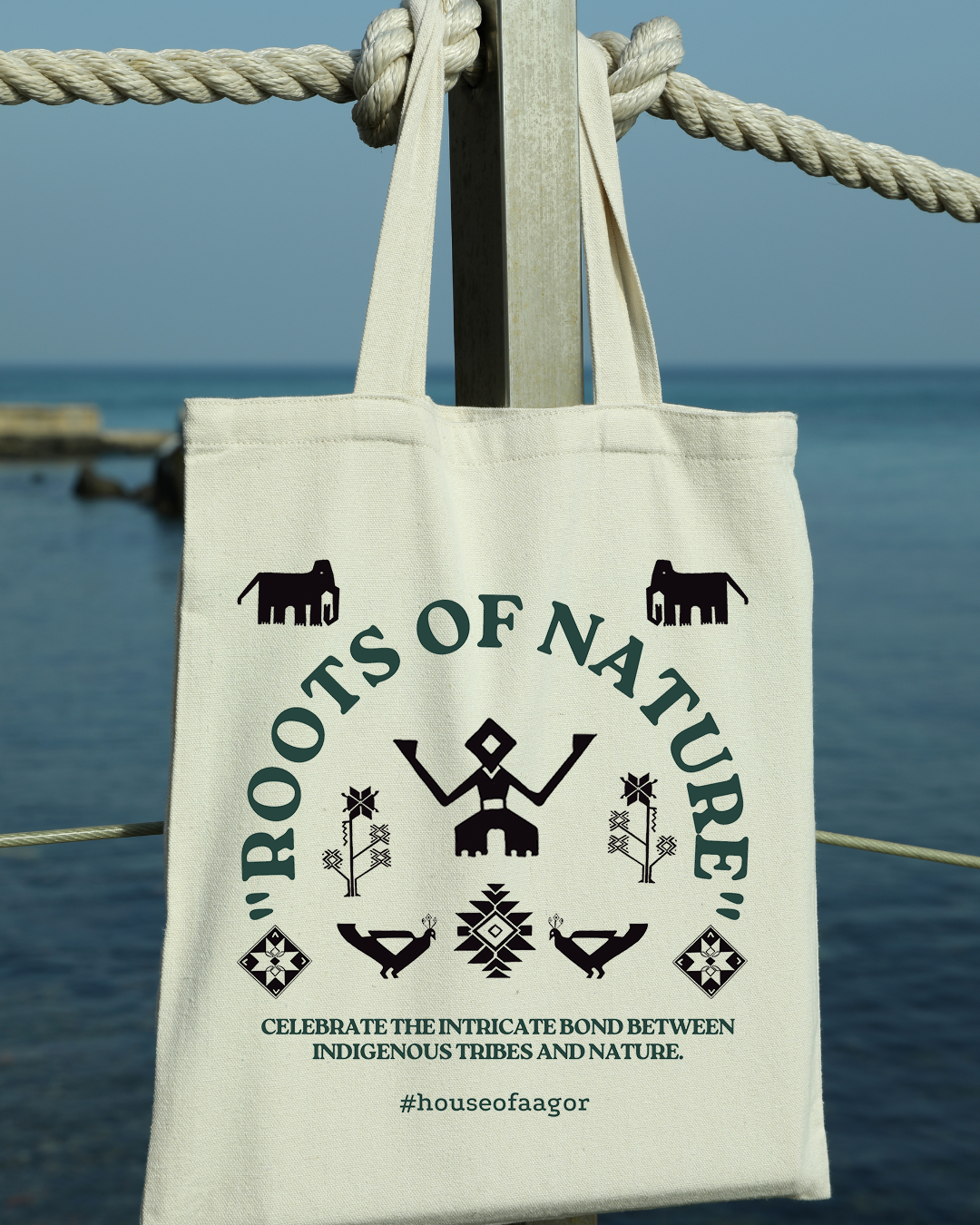 TOTE BAGS : Roots of Nature
